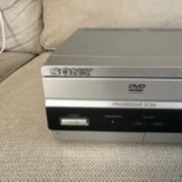 Sony SLV-D261P DVD VCR Player Combo Tape Recorder Tested Working No Remote - Picture 6 of 12